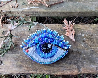 Handmade Hand Embroidered beaded Blue Evil Eye Brooch, beaded eye Pin Gift For Her, Anniversary mothers day