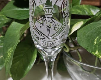 Delta Sigma Theta Wine Glass