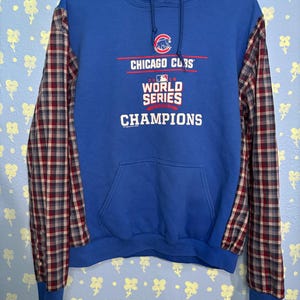 Men’s Large Upcycled Sweatshirt: Chicago Cubs