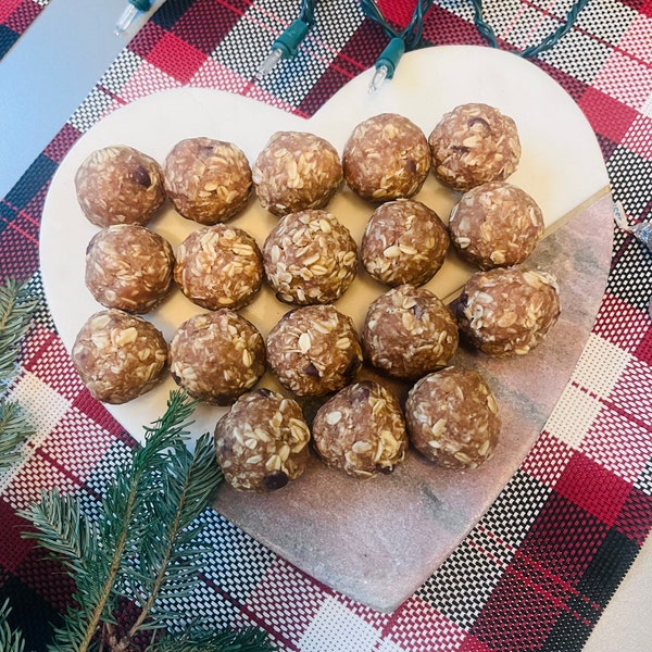 Dark Chocolate Peanut Butter Protein Balls (18 count)