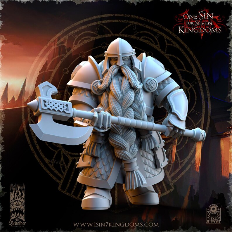 Puede incluir: Modelo 3D detallado de un guerrero enano, vestido con armadura y sosteniendo una gran hacha. La figura tiene una larga barba trenzada y un casco. La imagen incluye el texto "ONE SIN FOR SEVEN KINGDOMS" y "The Beholder".