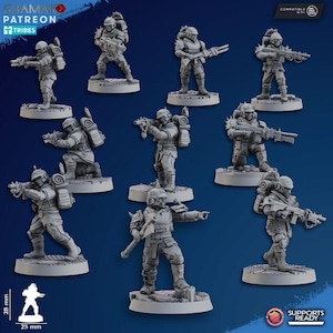 Puede incluir: Una colección de figuras en miniatura grises de soldados con equipo de combate, cada una montada sobre una base circular. Las figuras están en varias poses de acción, sosteniendo rifles y otros equipos. La imagen incluye el texto "GHAMAK PATREON TRIBES" y "SUPPORTS READY".