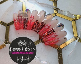 Indywidualnie dociskane i przyklejane paznokcie