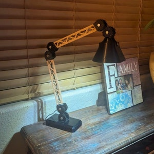 Adjustable Geared Desk Lamp,  Industrial style creative lighting decor, Architect articulated lamp