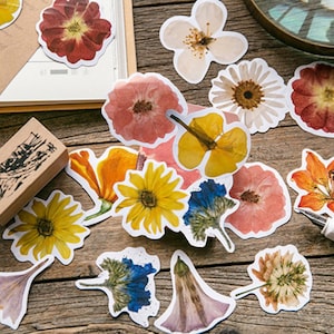45pcs autocollant de fleur pressée vintage, autocollant de journal de balle de fleur pressée, autocollant de planificateur floral, sceau d'enveloppe de décoration de cadeau de scrapbooking