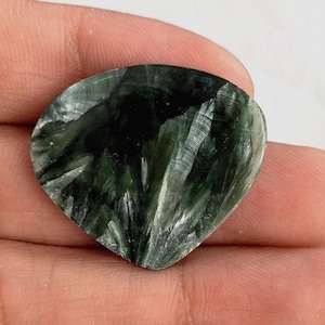 Russian Seraphinite Heart shape Cabochon, Natural Green Gemstone for Jewelry Making, Healing Crystals, Stone Collectors, Polished Gemstones.