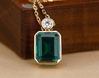 Green Emerald Solid Yellow Gold Pendant Necklace for Women Moissanite Necklace Gift for Her Minimalist Pendant Birthday Gift Anniversary