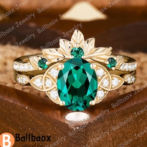 Unique May Birthstone bridal set Nature inspired leaf wedding ring set Oval cut green emerald engagement ring set Solid gold handmade ring
