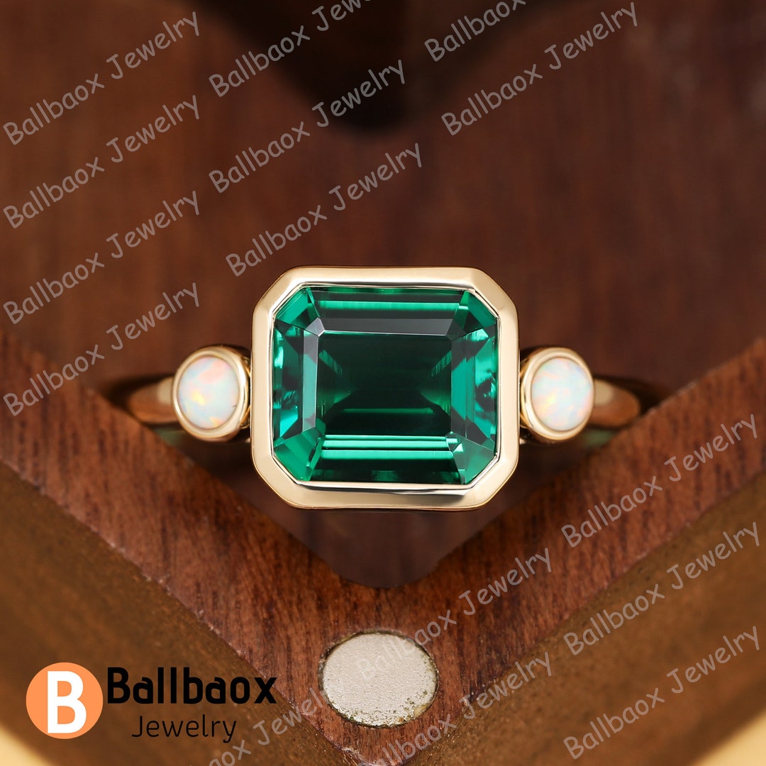 Emerald Cut Green Emerald Rings Vintage Solid 14K Gold Lab