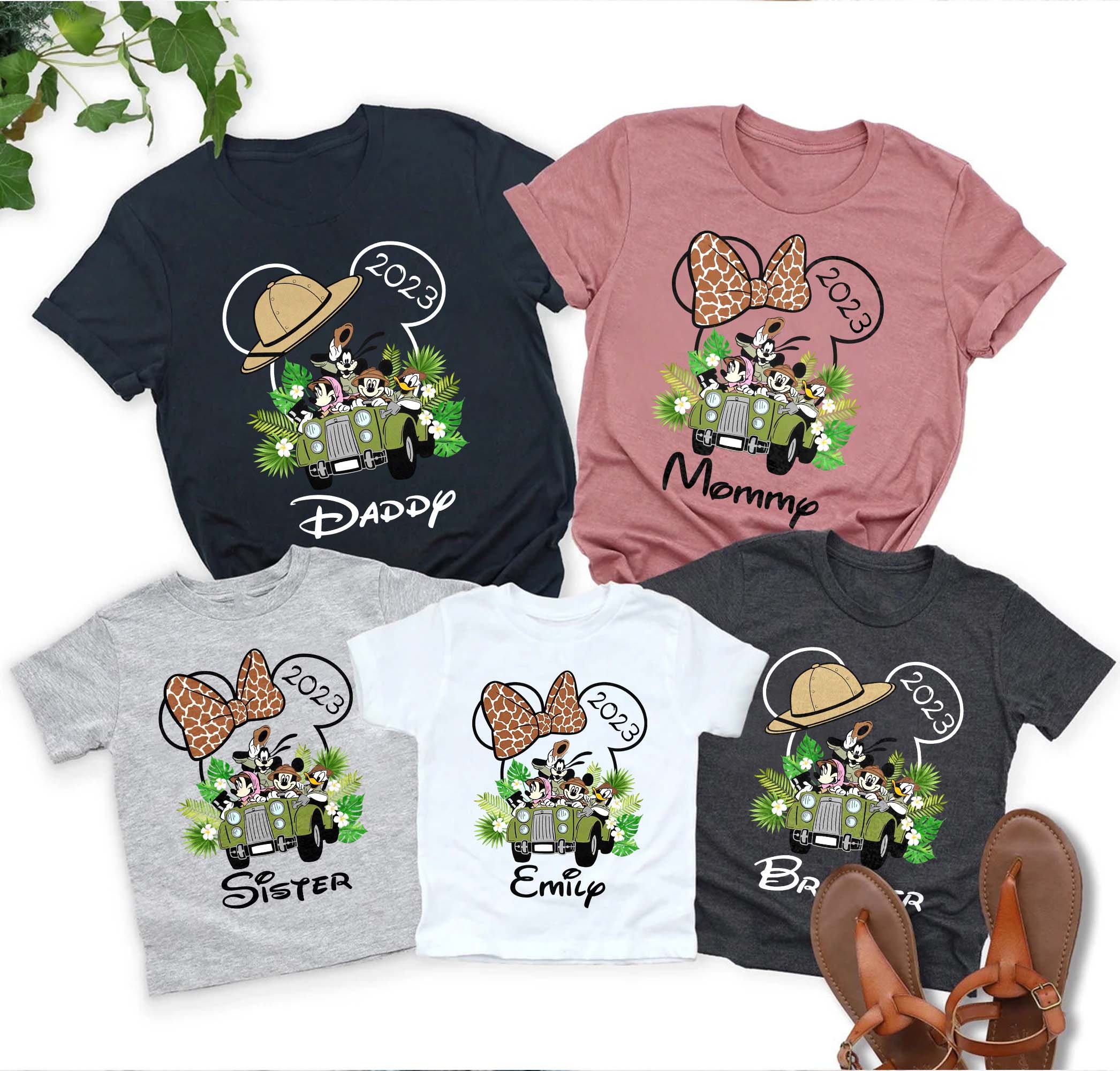 Discover Disney Safari Mickey Minnie Family, Animal Kingdom T-Shirt
