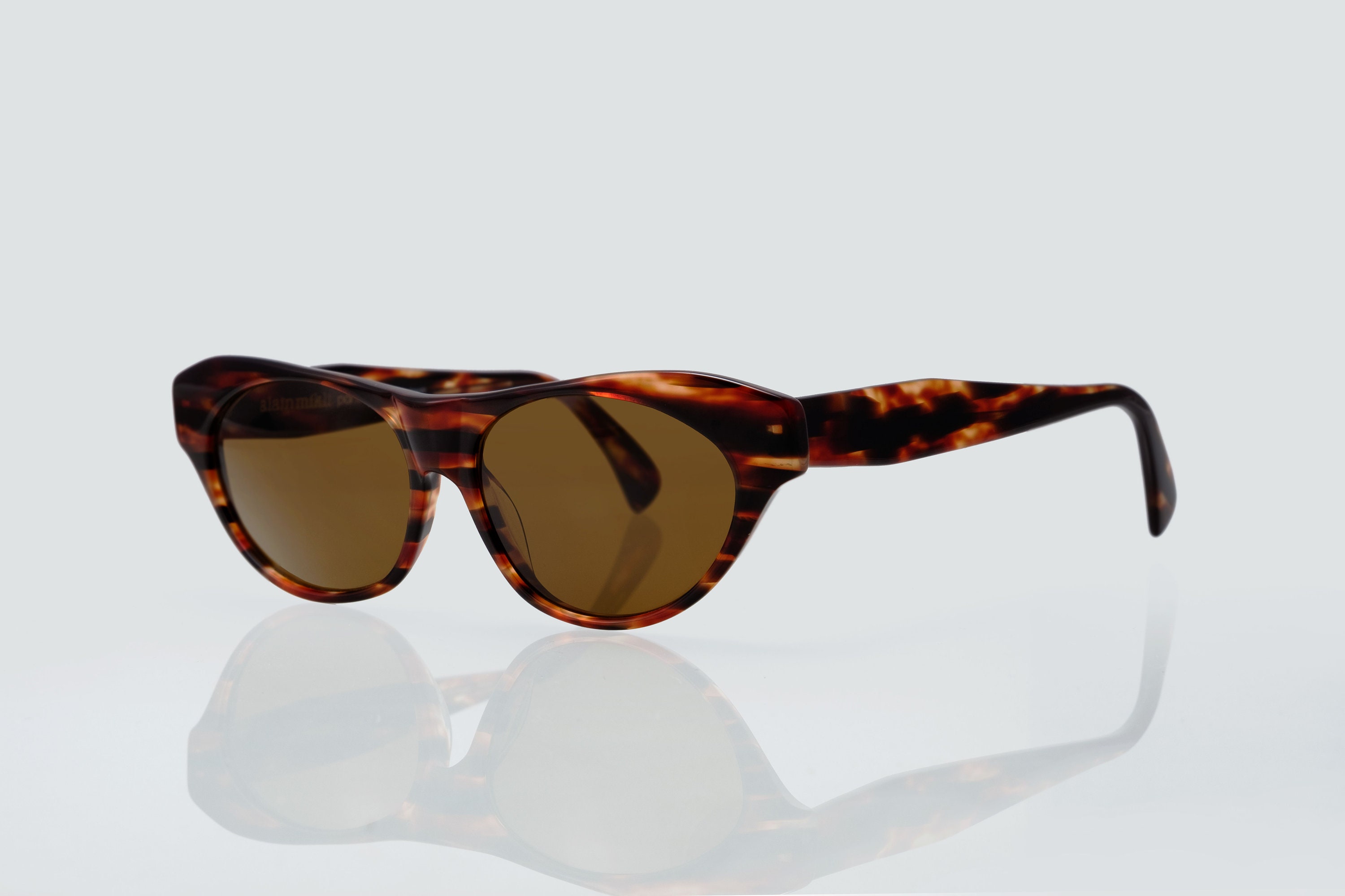 Alain Mikli Paris Handmade In France Oversized Tortoise Tinted Readers 1.5+ Appr VINTAGE ALAIN MIKLI PARIS TORTOISE HANDMADE IN FRANCE  main image 3