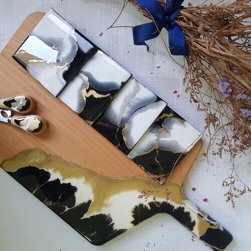 Cutting Board For Newly Married Couple, Resin Chopping Board, Wooden Charcuterie shops Board, Gift For Couple,Personalised Board,Wedding Gift Box