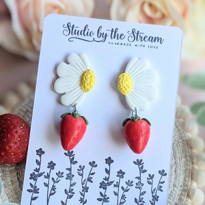 Cute strawberry and daisy earrings summer dangles lightweight earring strawberry gifts for her fruit jewelry