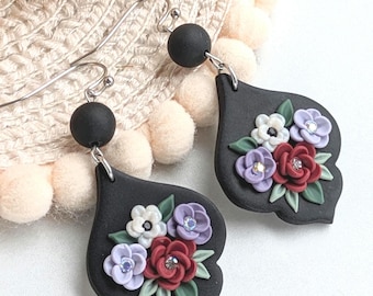 Black floral earrings, gothic style jewellery, vintage style earrings, handmade from polymer clay, sparkly earrings