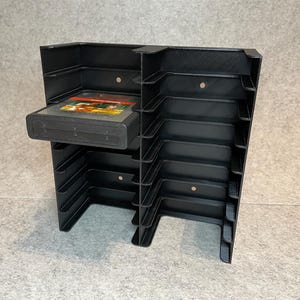 Atari 2600 用ゲームカートリッジ 16 個用壁掛けスタンドホルダー