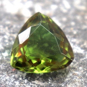AAA+ Genuine Flawless Alexandrite,Natural  Alexandrite,Multi Color Alexandrite Stone,Faceted  Alexandrite 9.35CT,Trillion Shape Alexandrite