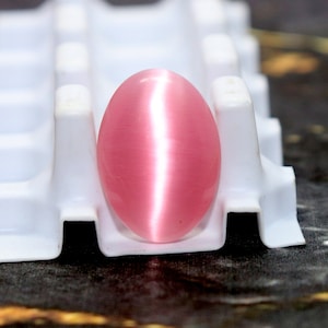 SriLankan Cats Eye 8.75Cts Cabochon Natural Pink Cats Eye Gemstone  Best For Ring Pendant Locket And Making Beautiful Astrological Jewelry