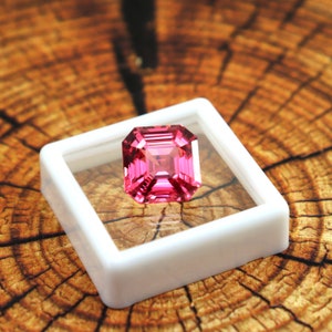 Ceylan Mined Padparadscha Sapphire 8.75Cts Radiant Cut Padparadscha Sapphire Naturel Padparadscha Sapphire Du Sri Lanka pour anneaux pendentif