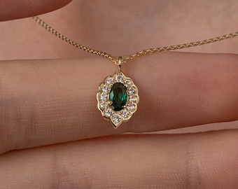 14k Solid Gold Oval Emerald Necklace, Green Emerald Choker, Silver Emerald Necklace, Perfect Gift for Mothers Day, Vintage May Birthstone