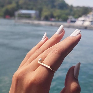 14K Solid Gold Geometric Freshwater Pearl Ring, Dainty Pearl Rings,  Double Rings with Pearl 18k Solid Gold Ring, Stackable Delicate Ring
