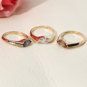 14k/18k Solid Gold Minimalist Ring Pinky Ring Gold Signet Ring Women Pinky Ring Diamond Engagement Ring Everyday Wear  Anniversary Gift Ring
