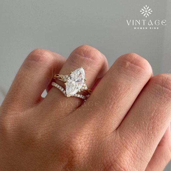 Vintage 2.50 CT Marquise Moissanite Solitaire Ring: 18k Yellow Gold Crossover Band
