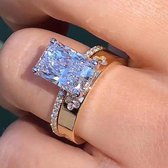 3 CT Radiant Cut Moissanite Wedding Ring Set 14k Solid Gold Engagement Ring Set Anniversary Ring Set Matching Band Bridesmaid Gift Ring Set