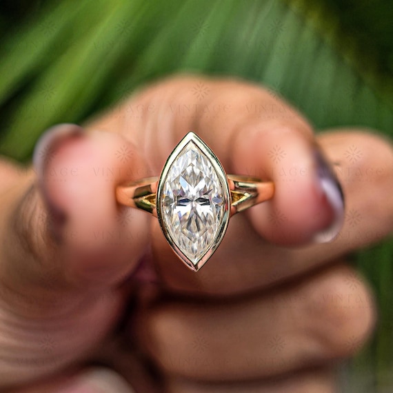2 CT Bezel Set Marquise Moissanite Ring Marquise Cut Engagement Ring 14K Gold Wedding Ring Solitaire Ring Promise Anniversary Gift For Women