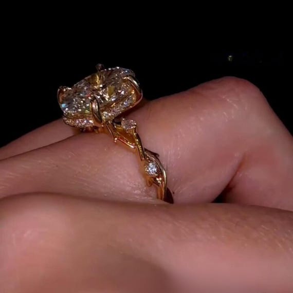 Floral Oval Moissanite Ring | 3CT Hidden Halo Engagement Ring | 14K Gold Twisted Band | Vintage Nature-Inspired Bridal Jewelry Gift for Her