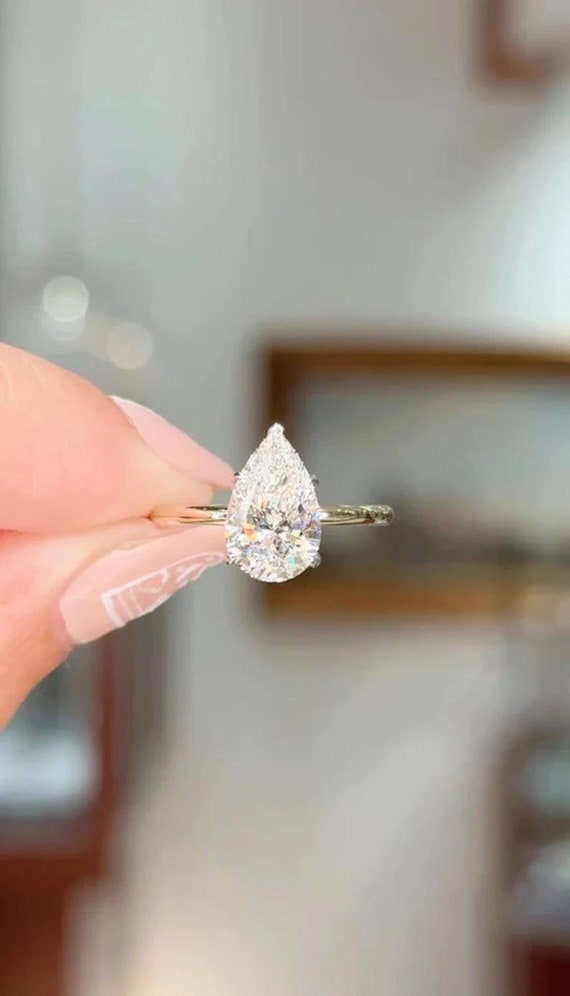3 CT Pear Cut Moissanite Engagement Ring 14k Solid Gold Wedding Ring Solitaire Tear Drop Bridal Ring Proposal Ring Elegant Promise Gift Ring