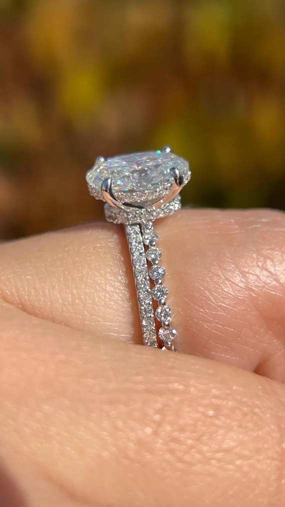 3 CT Oval Moissanite Engagement Ring Set Solitaire Wedding Ring Set With Round Pave Set Band 14K Solid Gold Anniversary Gift Ring For Women