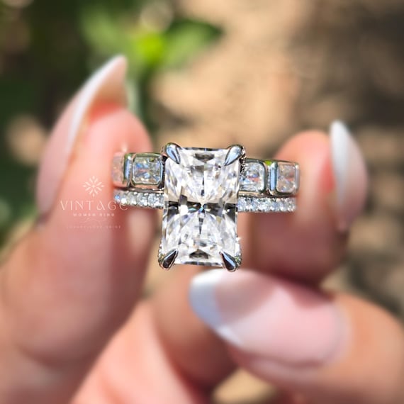2.50 CT Radiant Cut Moissanite Engagement Diamond Ring 14k Solid Gold Hidden Halo Bridal Ring Set Promise Ring Anniversary Gift Ring For Her