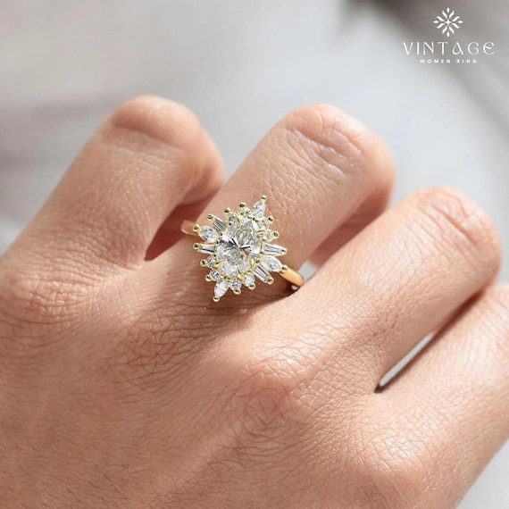 2 CT Starburst Oval Moissanite Engagement Ring 18K Yellow Gold Halo Ring, Anniversary Gift for Her, Unique Bridal Jewelry, Promise Ring Gift