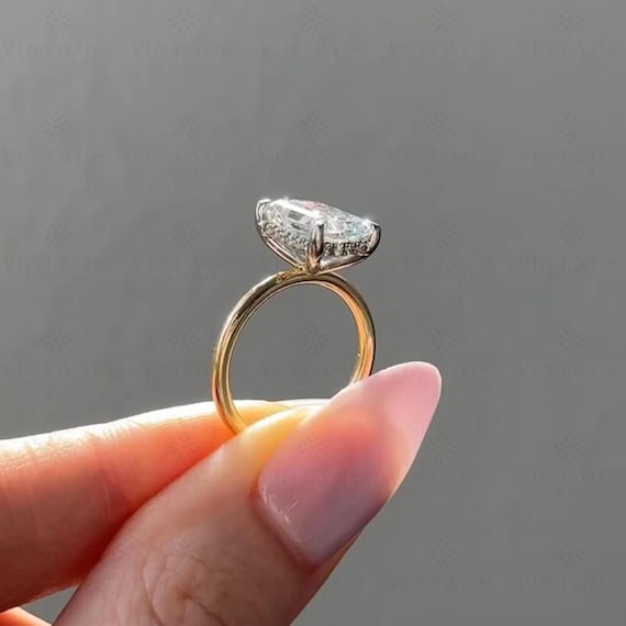 Round Moissanite Engagement Ring Starburst Round Engagement Ring Sunburst Wedding Ring 14K Solid Gold Promise Ring Anniversary Gift Ring