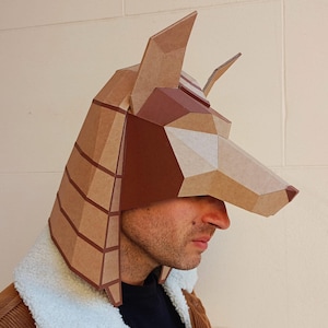Modèle ANUBIS. Plans DIY pour fabriquer un masque en carton