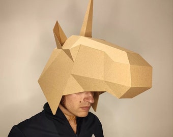 UNICORN DIY-Pläne zur Herstellung eines Helms aus Pappe und Pappe