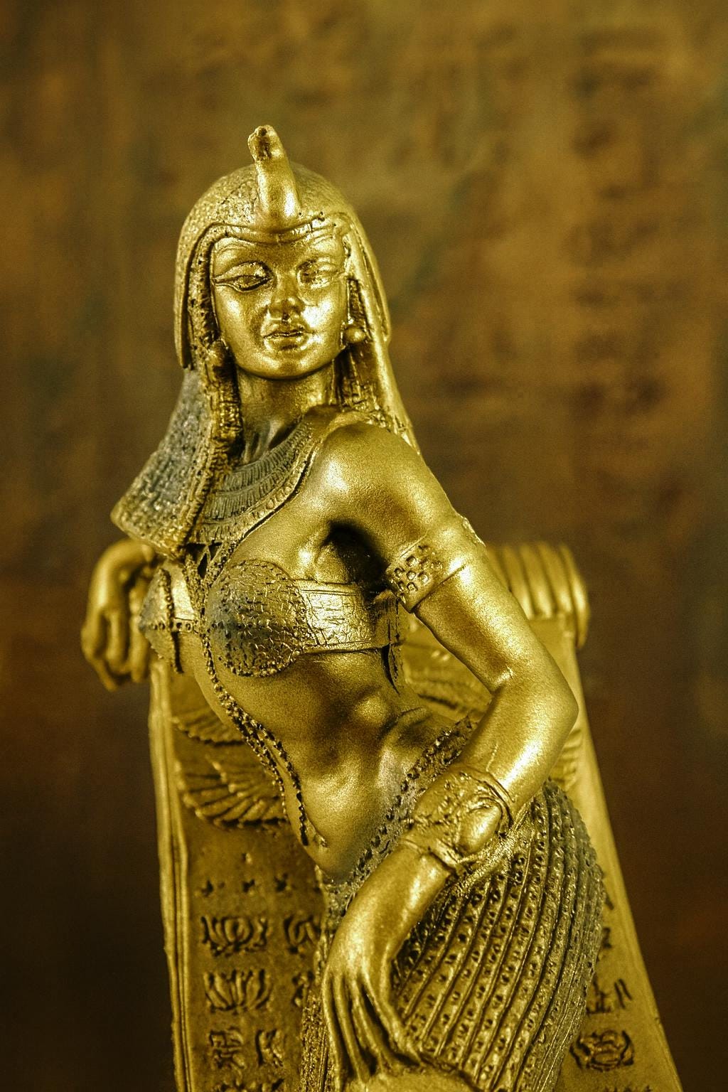 クレオパトラ像：ブロンズ仕上げのエジプト女王の置物 - Etsy 日本
