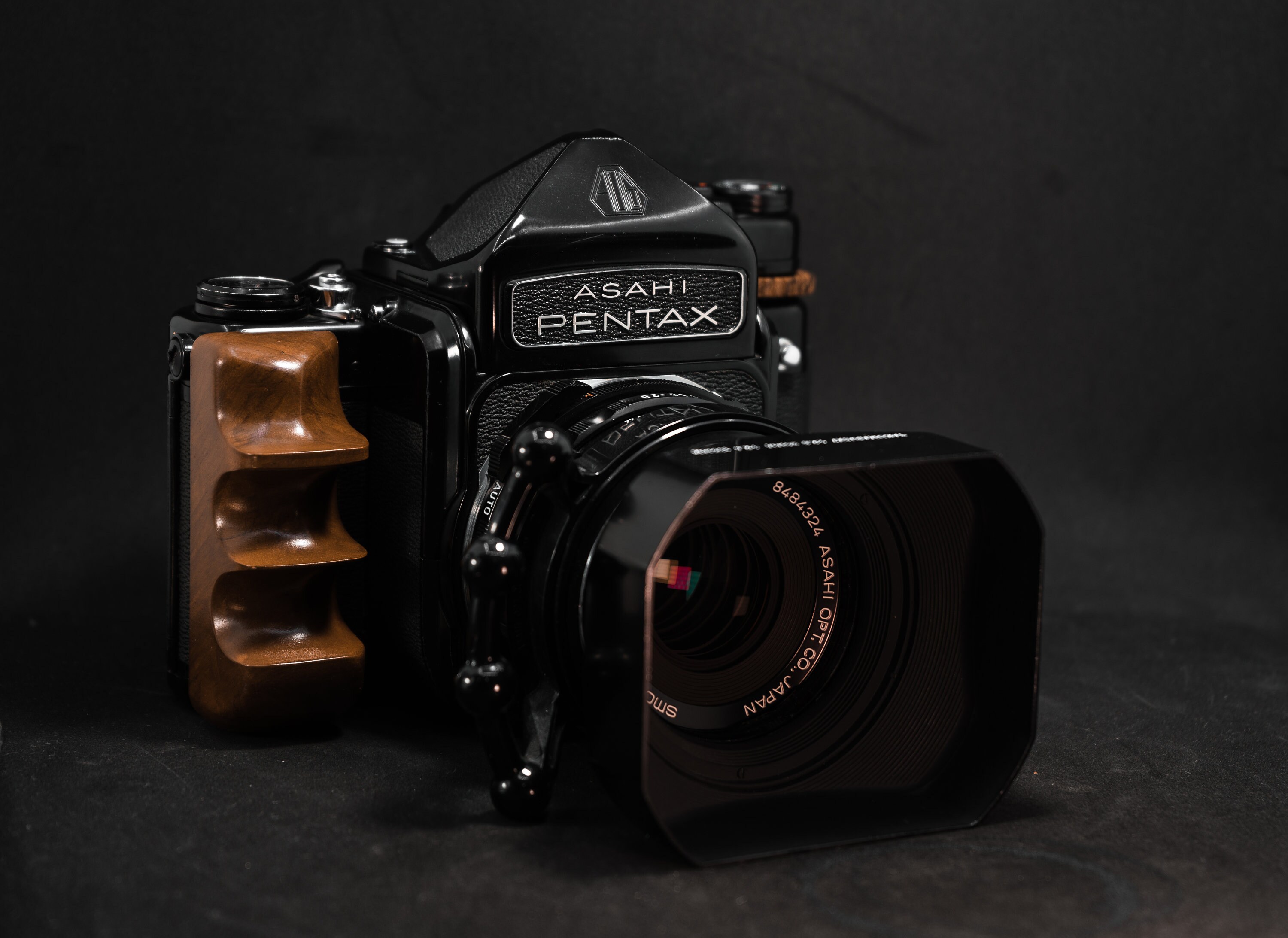 Pentax67 grip / ペンタックス67 Right Hand Grip for Pentax 67