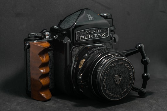 Pentax Wood Hand Grip ペンタックス 6x7 67 II Pentax 6x7 Wooden Hand Grip - Accessory – Kamerastore