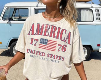 Comfort Colors USA Shirt America 250th July 4th America Tee Retro Fourth of July shirt Oversized USA Tee Patriotic Flag Tee Vintage America