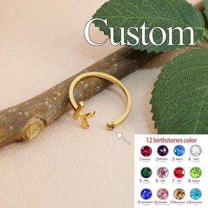 Anillo personalizado con letra mayúscula, anillo grabado, anillo con piedra de nacimiento personalizada, anillo de bodas personalizado, anillo de pareja, anillo en C ajustable