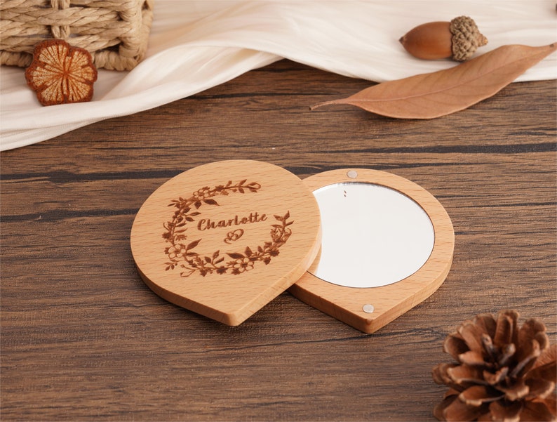 Miroir de maquillage pour femme de poche en bois personnalisé fait main, Petit miroir, Miroir portable, Miroir de beauté rotatif, Magnétique portable, Cadeau pour maman image 2