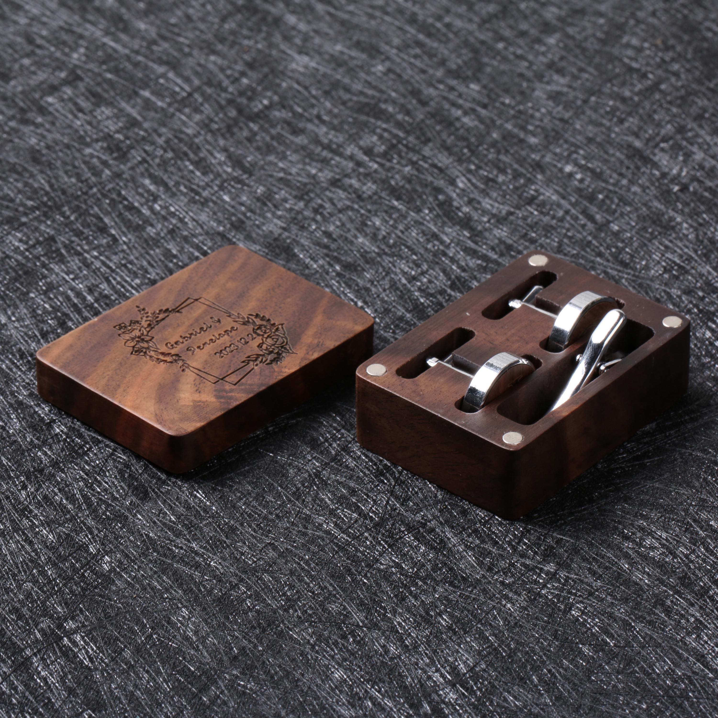 Fermacravatta E Gemelli Personalizzati In Noce Nera - Set Regalo Uomo Con Scatola Di Legno, Per Matrimoni E Eventi - Foto 5