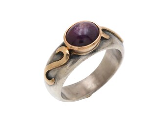 Robijnrode sterring in oud-Romeinse stijl, 18k goud en sterlingzilver