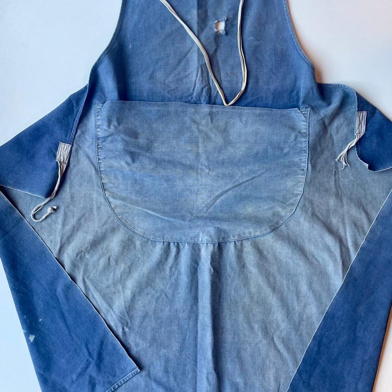Vintage 1970s 70s French faded indigo blue bleu de travail cotton apron