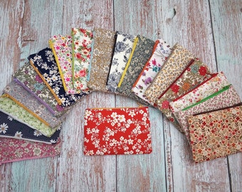 Vintage floral coin purse, zip purse, small zip purse, pouch, accessory purse,