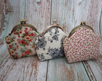 Vintage floral, Coin Purse/Kiss Clasp Coin Purse/Change Purse/Kiss Lock Purse/Handmade Purse, Small Purse