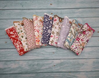 Vintage floral glasses case, fabric glasses case, soft padded sleeve, soft glasses, spectacles case, eyeglasses case, reading glasses case