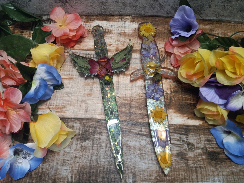 Resin and Pressed Flower Dagger Etsy