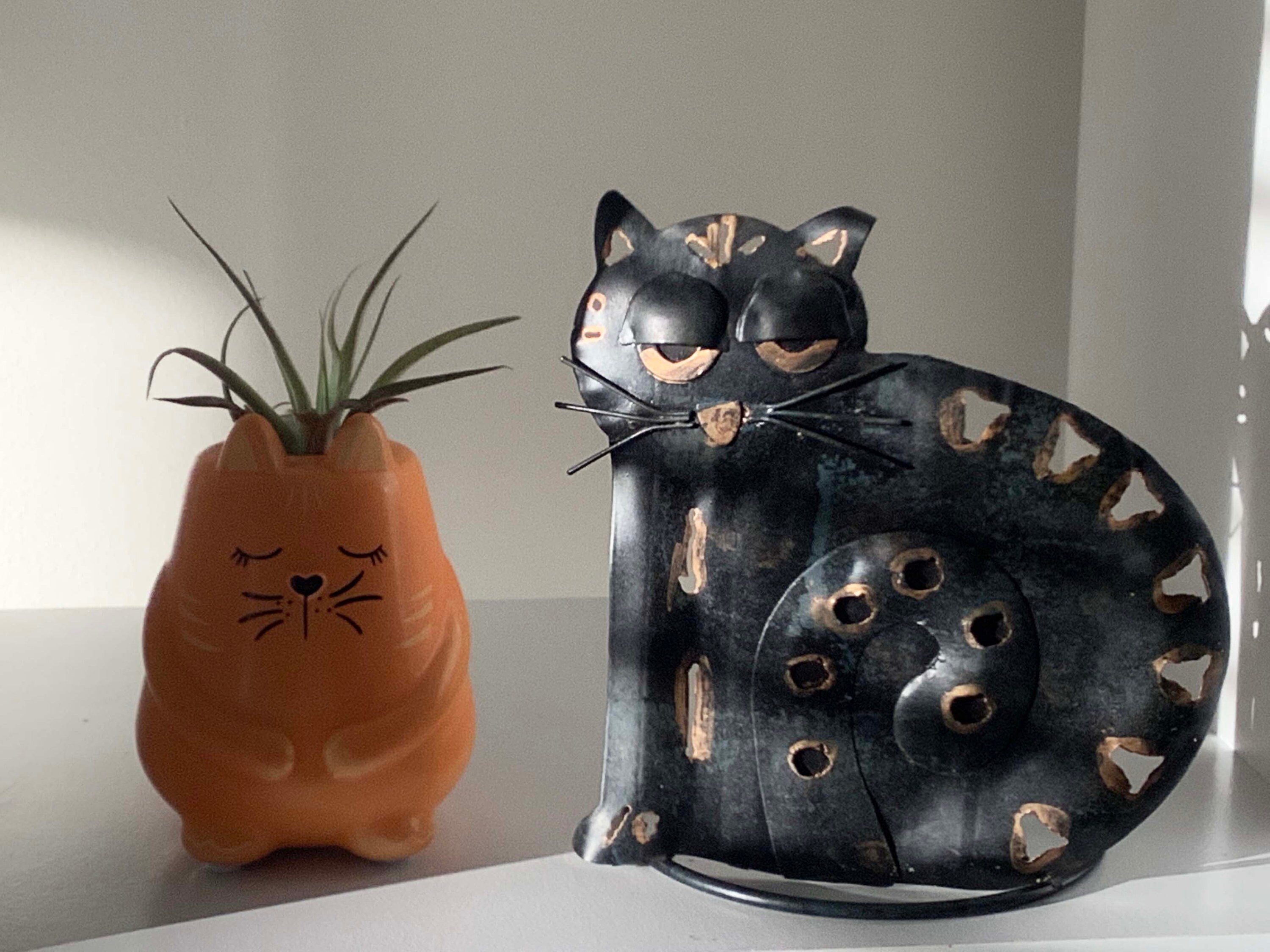 Farmhouse Style Black Cat Votive Holder Metal Cat Stand Adorable Cat